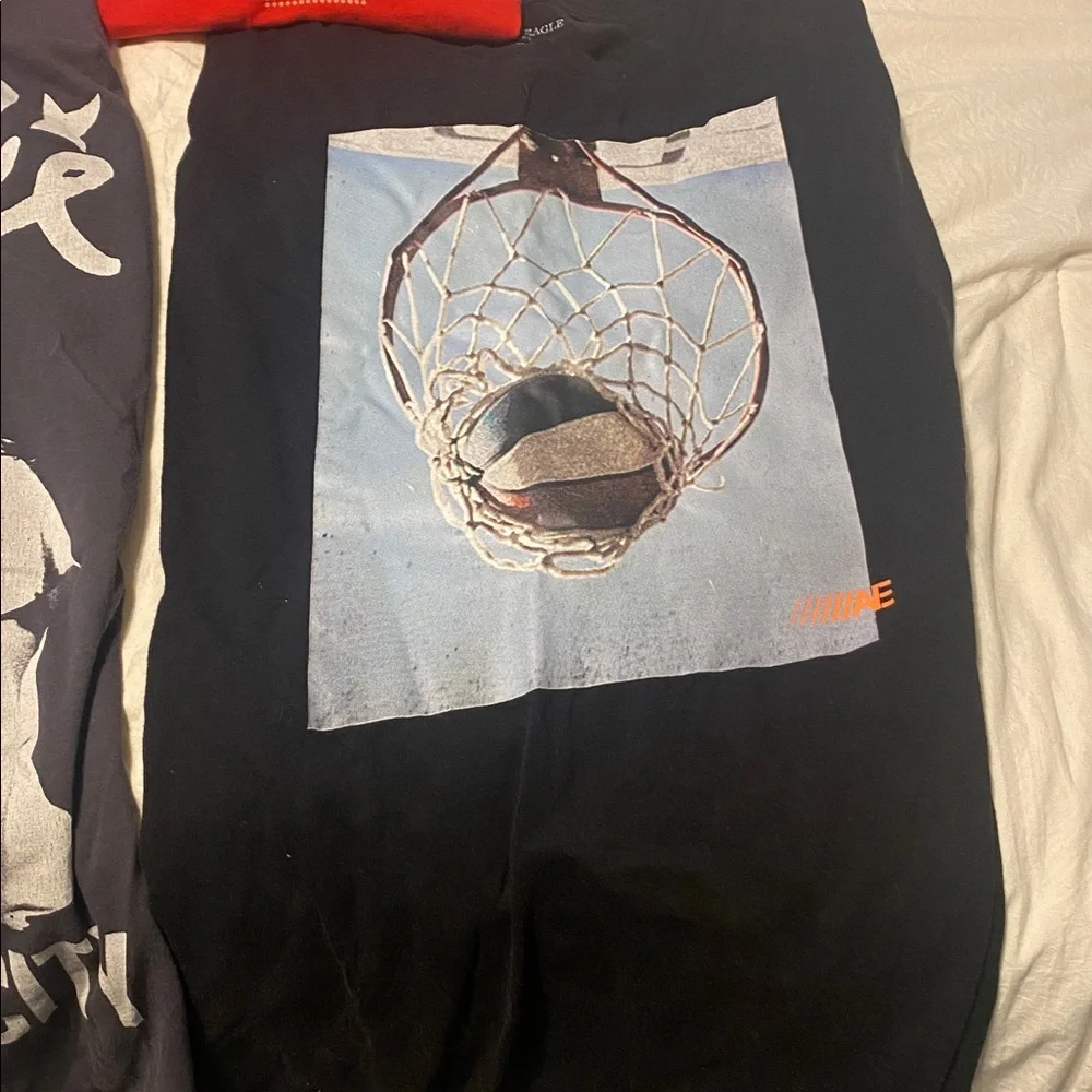 Graphic Tee bundle - Picture 4 of 7